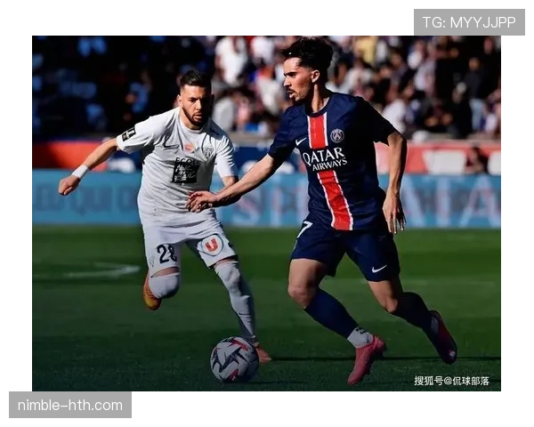 五大联赛争冠保级白热化，豪门强势复苏搅动战局