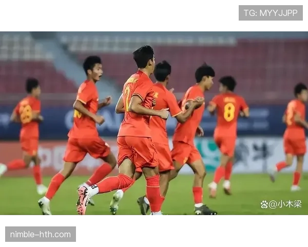 中超经典对决重现:巅峰之战点燃球迷热议,技战术表现引深度解析 中超经典对决重现:巅峰之战点燃球迷热议,技战术表现引深度解析